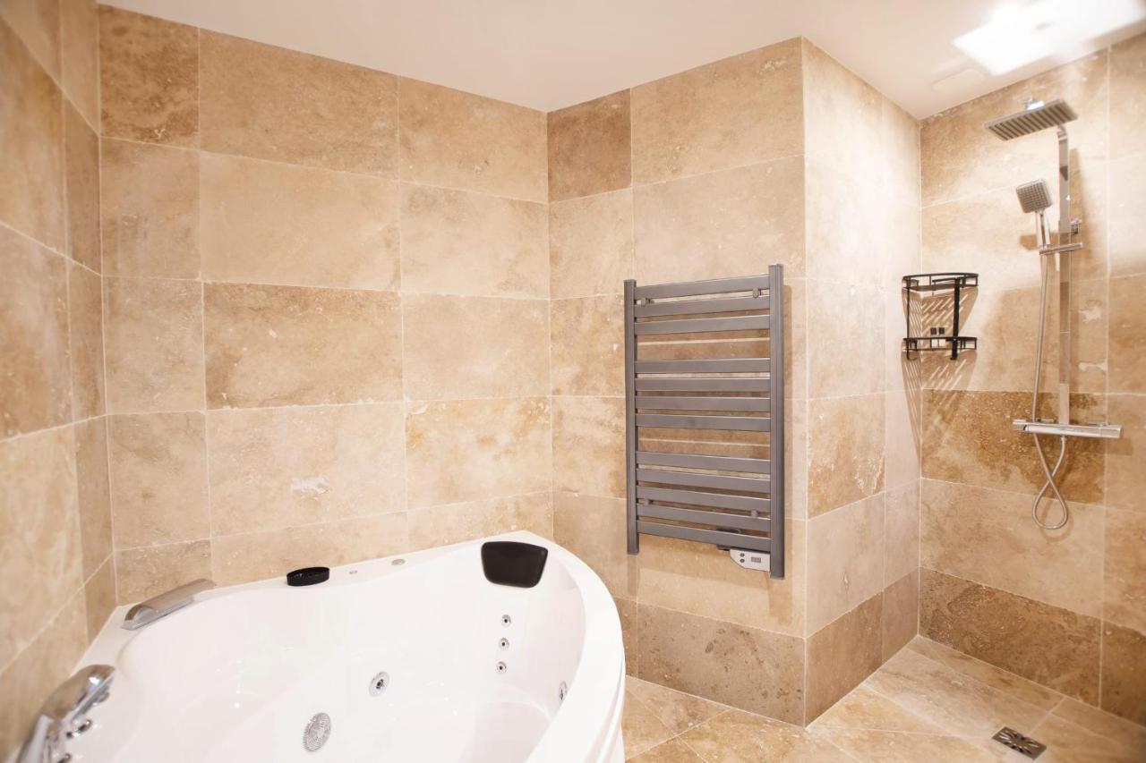 Guestready - Studio With Jacuzzi In The 10 Th Διαμέρισμα Παρίσι Εξωτερικό φωτογραφία